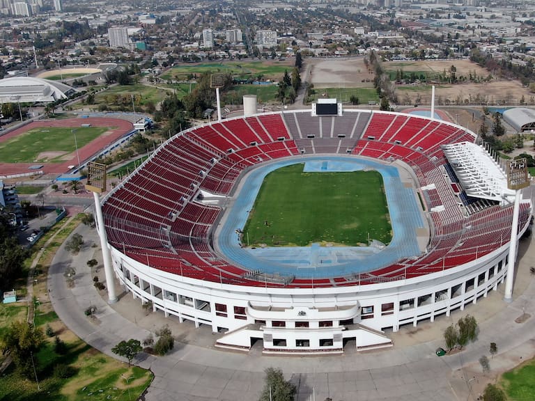 ¡Al estadio, al estadio! Hinchas de la U podrán estar en el Nacional para el Superclásico a través de Zoom