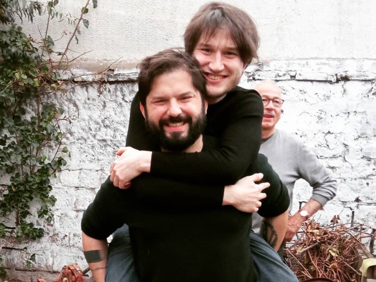 “Una mujer increíble”: Hermano de Gabriel Boric elogia a la pareja del Presidente tras anunciar su embarazo