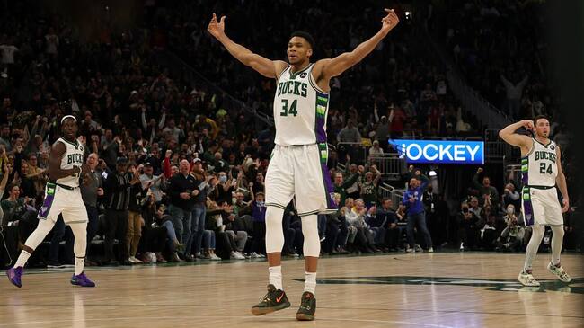 Giannis Antetokounmpo, Milwaukee Bucks