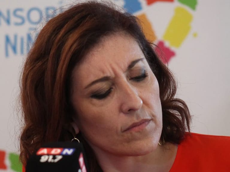 Muñoz y ley que persigue a padres de menores detenidos: «Provoca amedrentamiento para evitar que los jóvenes se manifiesten»