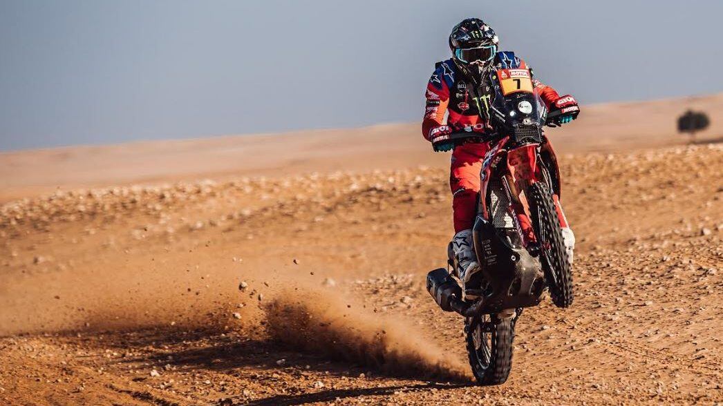 Pablo Quintanilla fue penalizado pero se metió en el podio de la clasificación general del Rally Dakar 2022