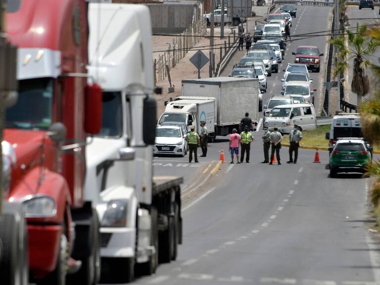 Gobierno interpone nueve querellas por Ley de Seguridad del Estado contra camioneros por bloqueo de rutas