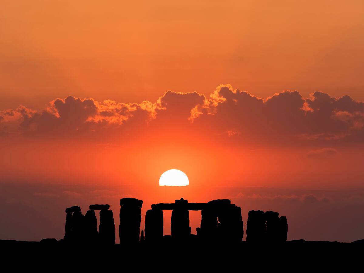 Similar a Stonehenge: Descubren ‘Círculo de Madera’ de 4.000 años en Dinamarca