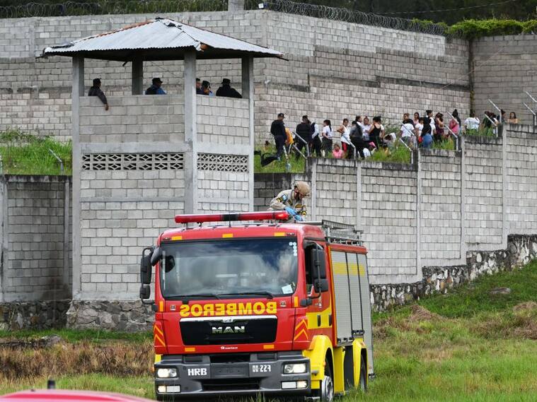 Bomberos apagan incendio de una cárcel cerca de Tegucigalpa en Honduras