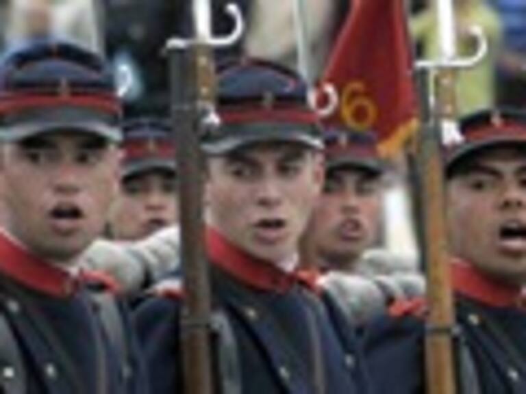 De forma impecable se desarrolló la Parada Militar 2012