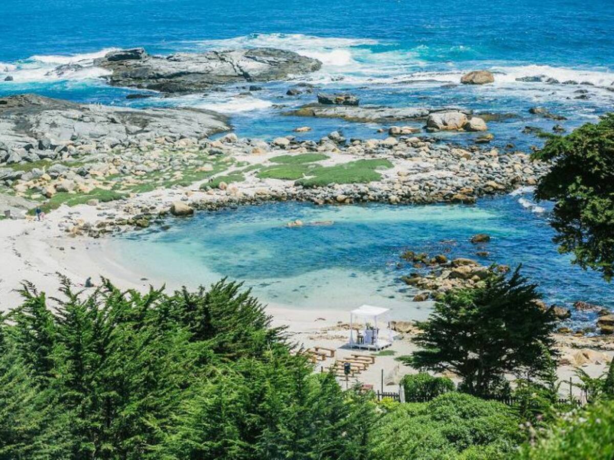 Esta es la playa que te sorprenderá por sus aguas cristalinas y que está a una hora y media de Santiago