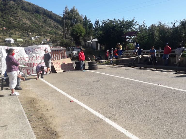 Covid-19: Habitantes de Huape y Chaihuín se tomaron ruta para que no ingresen turistas
