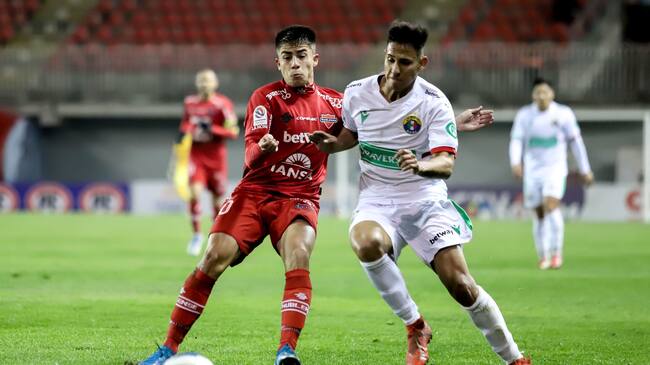 Audax Italiano remonta a Ñublense en el retorno del Campeonato Nacional