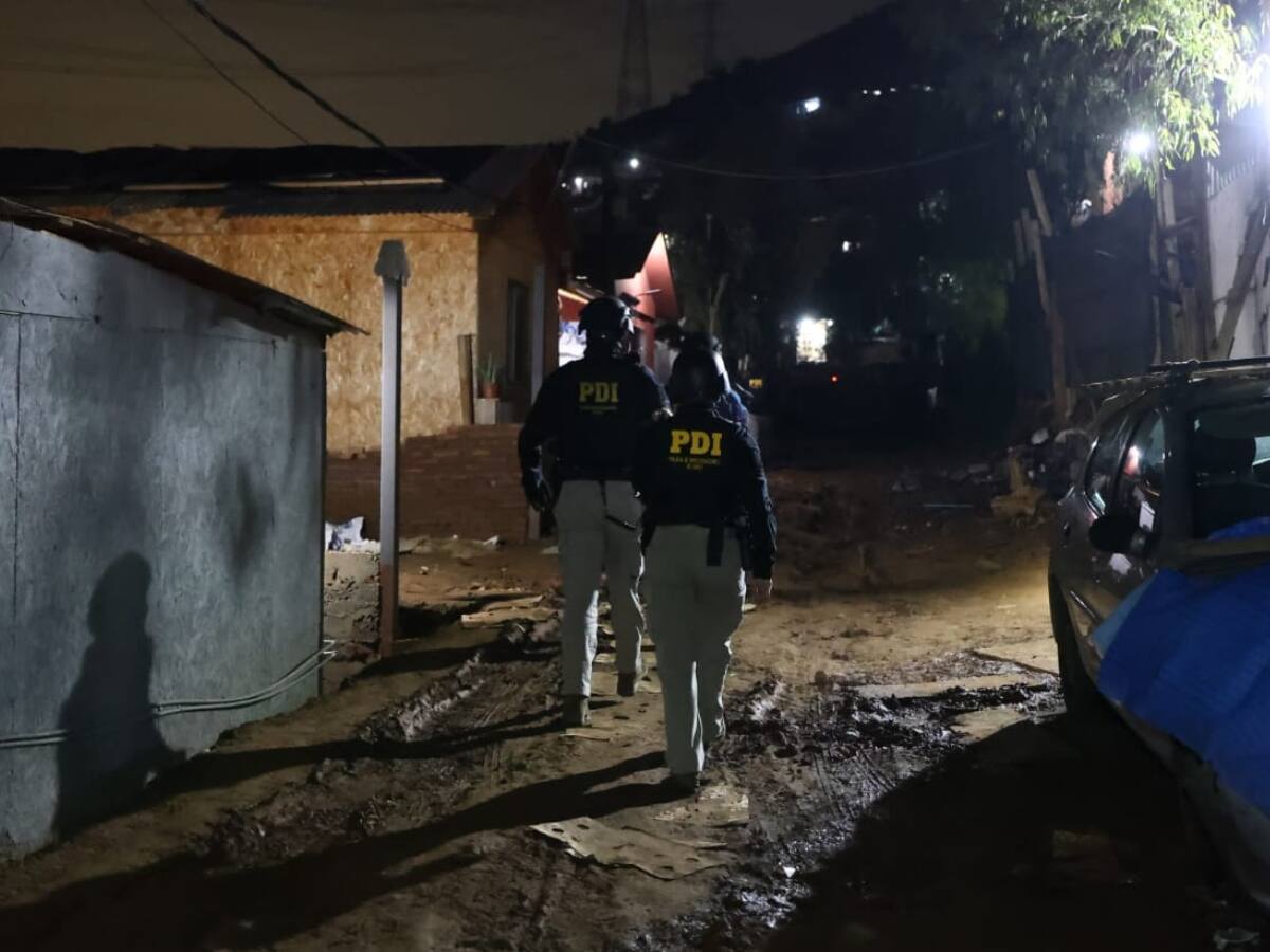 Fiscalización migratoria en Lampa termina con captura de dos prófugos por abuso sexual y violencia intrafamiliar