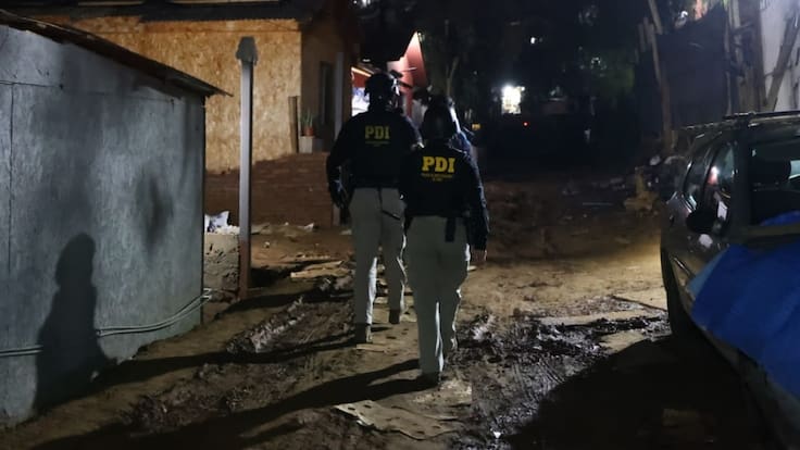 Fiscalización migratoria en Lampa termina con captura de dos prófugos por abuso sexual y violencia intrafamiliar