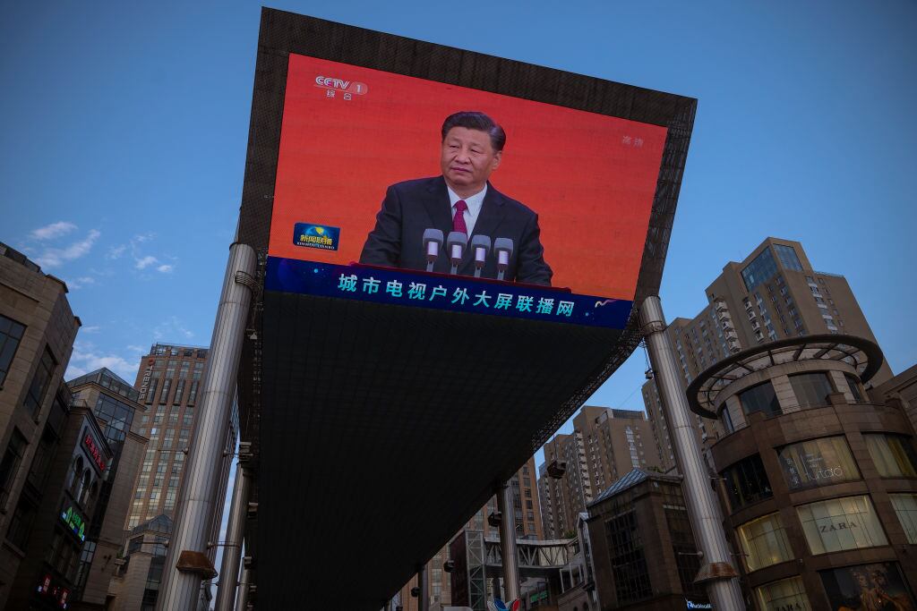 El discurso del presidente chino Xi Jinping se transmite en Pekín