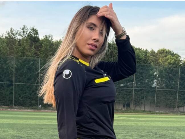 Instagram: @elifkaraarslan_17