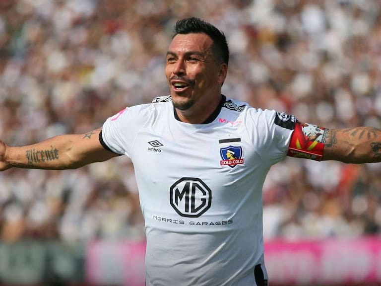 Esteban Paredes se convirtió en el goleador histórico de Colo Colo en Copa Libertadores tras anotación ante Peñarol