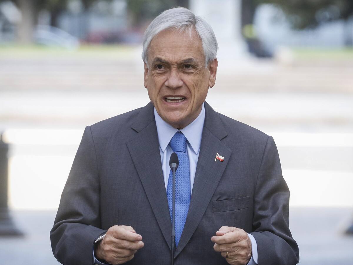 Presidente Piñera promulgó entrega del bono de $200 mil para el personal de salud