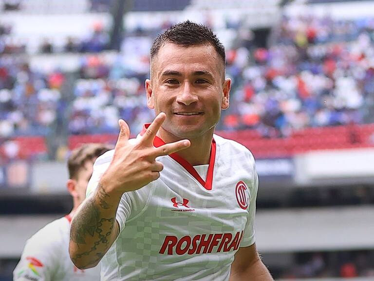 Jean Meneses sigue inspirado en Toluca y marca un gol en el triunfo contra Cruz Azul de Iván Morales