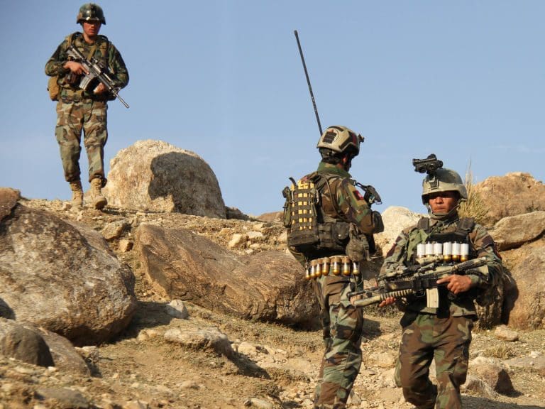 Estados Unidos y los talibanes anunciaron un de acuerdo de paz en Afganistán