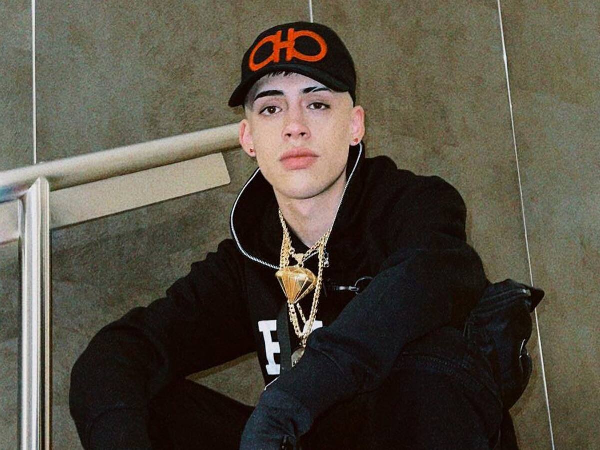 Fiscalía inicia investigación contra Cris MJ por porte de arma de fuego y amenazas