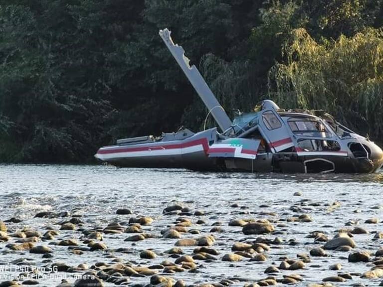 Helicóptero de la Conaf cayó al río Duqueco mientras combatía incendio forestal en Los Ángeles