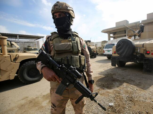 Militares iraquíes vigilan las cercanías de Bagdad