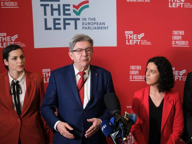 El líder de La Francia Insumisa, Jean-Luc Melenchon, es parte del lanzamiento de la bancada de izquierda en el Parlamento Europeo.