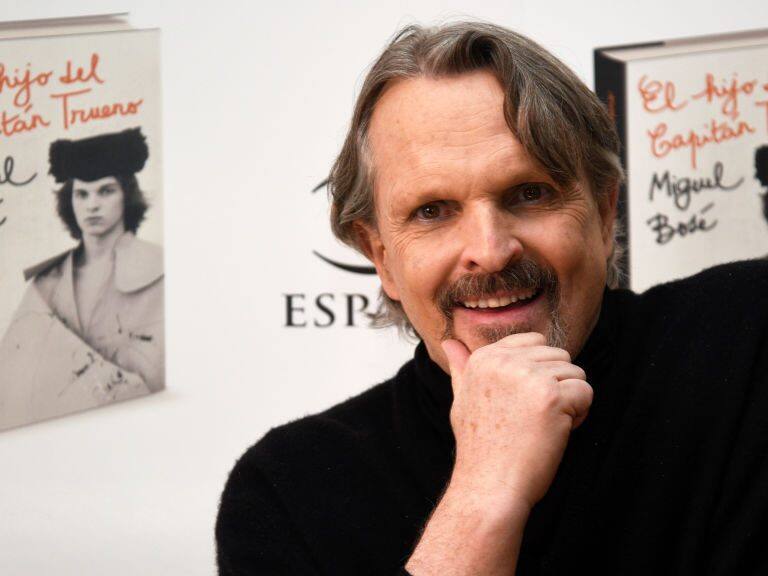 MADRID, SPAIN - NOVEMBER 10: Miguel Bose poses during the presentation of his book &#039;El hijo del Capitan Trueno&#039;, on 10 November 2021, in Madrid, Spain. (Photo By Jose Oliva/Europa Press via Getty Images)