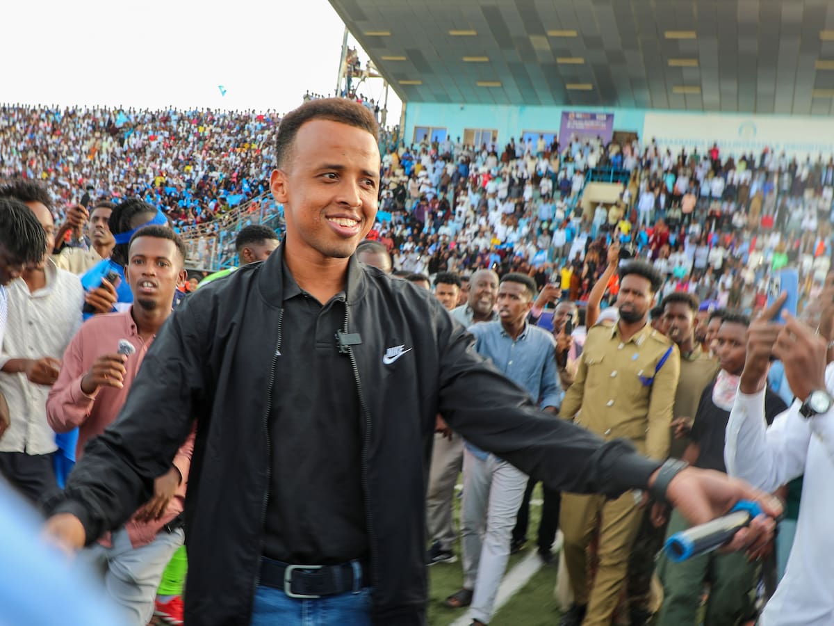 Árbitro somalí que fue vetado del Mundial 2026 recibe tremenda noticia de la UEFA: anuncio oficial