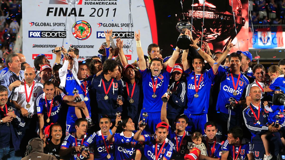 “Yo ocupé la 10 de la U en la Copa Sudamericana, pero eso nadie lo sabe… Atesoro con mucho cariño esa camiseta”