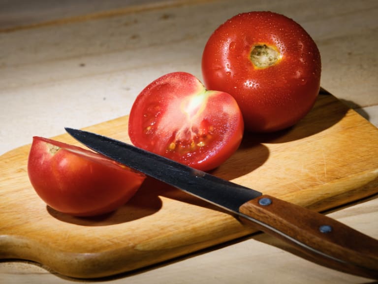 ¿Tomate larga vida o tomate limachino? Expertos terminan el debate, revelan cuál es mejor y por qué