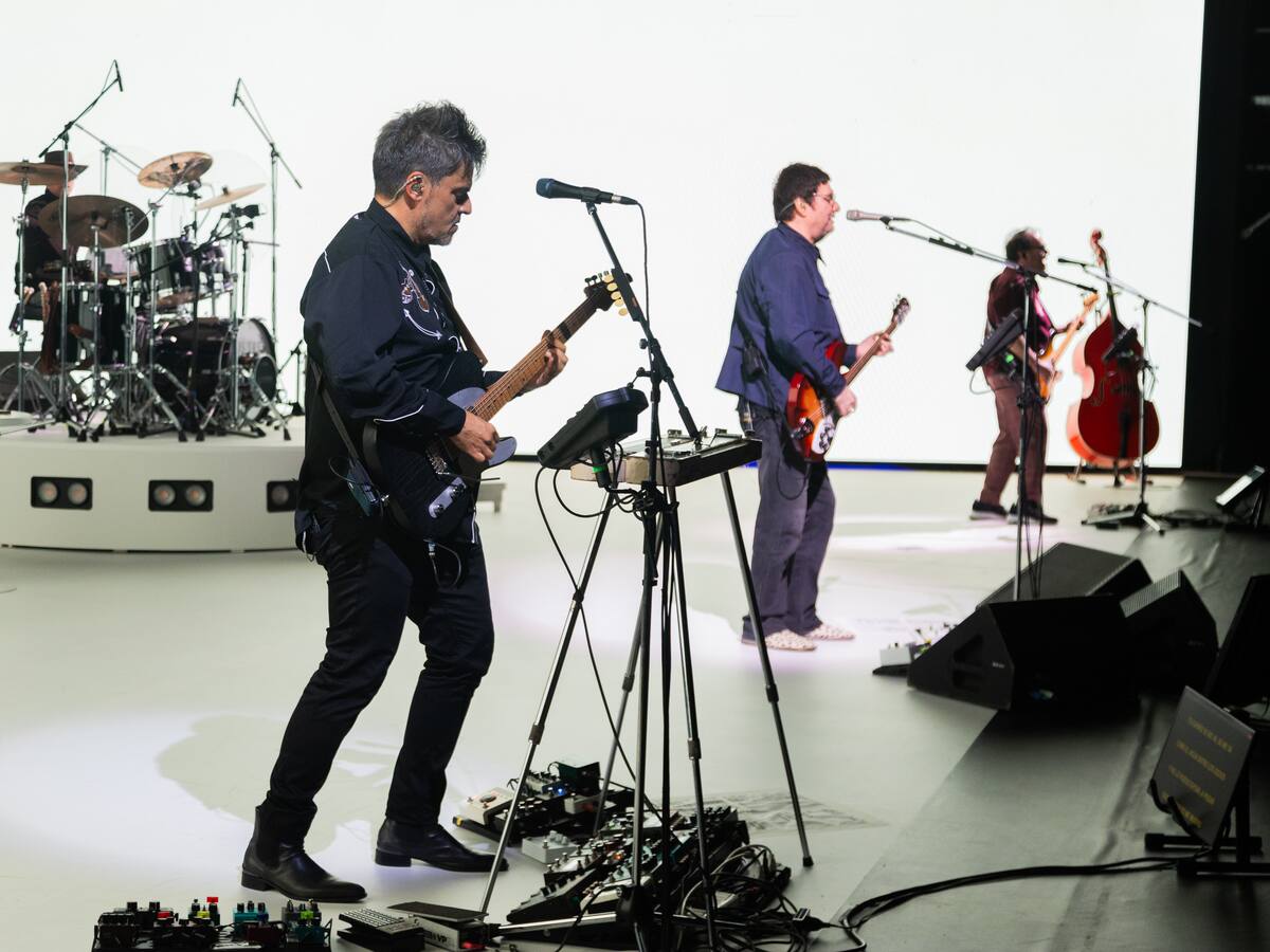 Aún quedan entradas para su cuarto show: Los Tres logran vender todos los tickets de su tercer concierto en Santiago