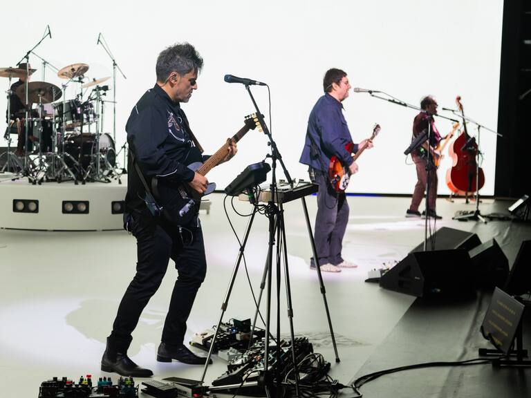 Aún quedan entradas para su cuarto show: Los Tres logran vender todos los tickets de su tercer concierto en Santiago