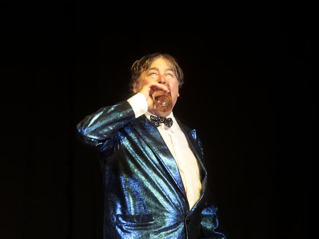Ernesto Belloni interpretando a Che Copete.