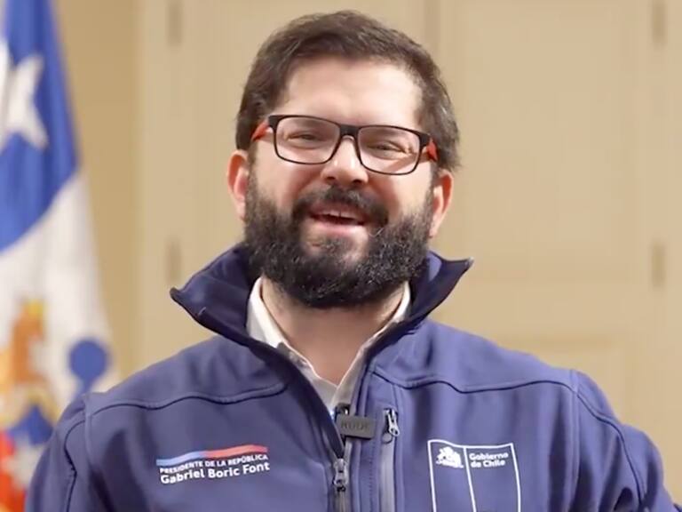 Presidente Boric envía saludo a todos los chilenos por Fiestas Patrias: “A ustedes que nos representan en el mundo en distintos frentes y actividades”