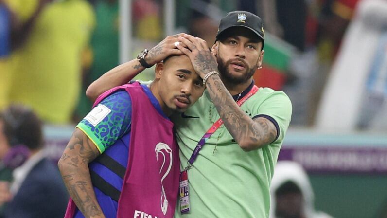Gabriel Jesús y Alex Telles