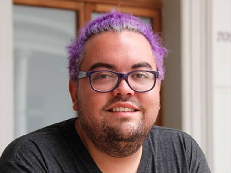 Alumno de la Universidad de Chile lidera red de apoyo a portadores de VIH en la institución