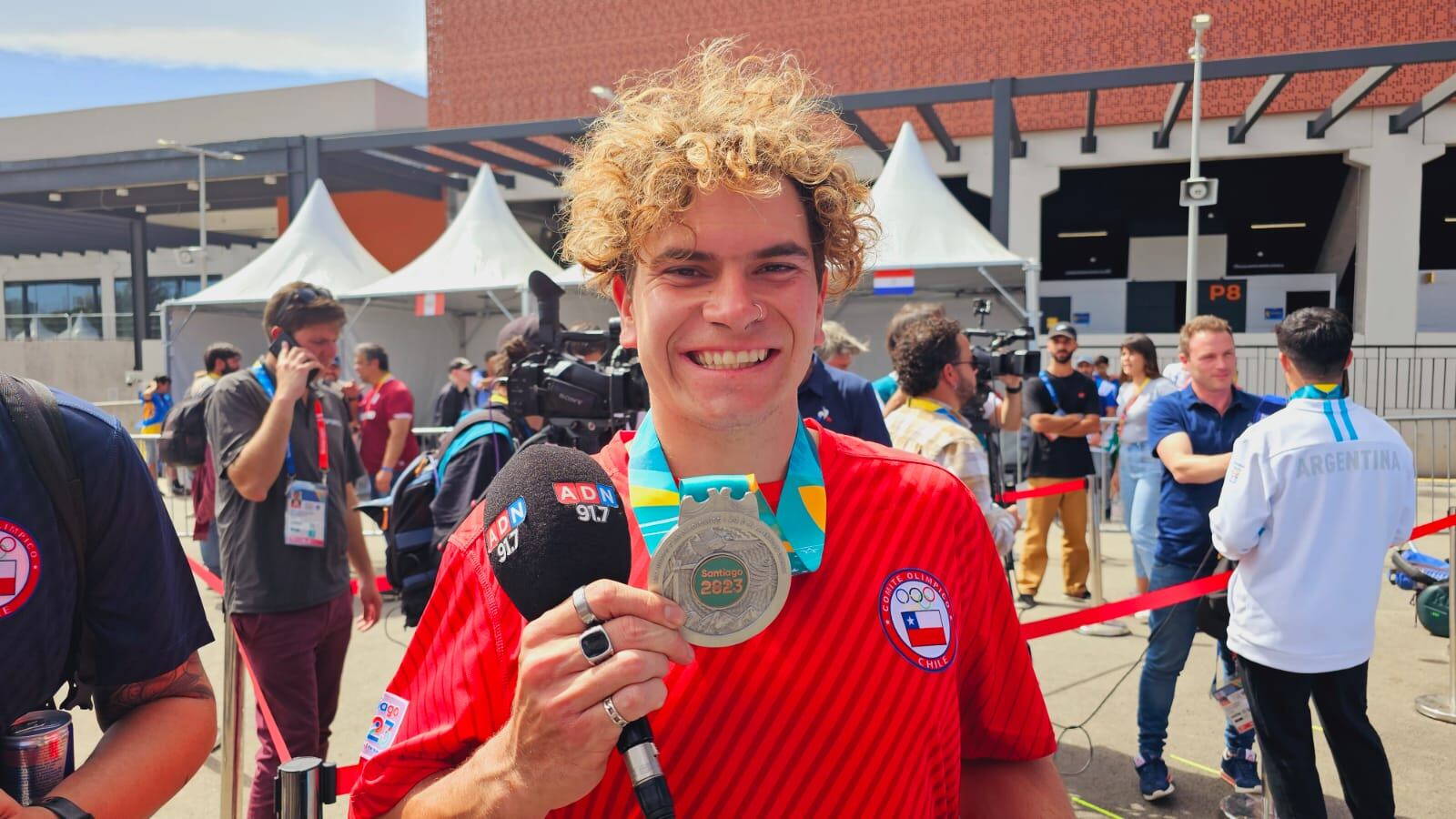 José Manuel Cedano tras ganar medalla de plata en Santiago 2023: "Ojalá motive a muchos niños a agarrar la bicicleta y a probar en el BMX"