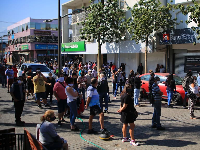 Paso a Paso: Las comunas que pasaron a transición este martes