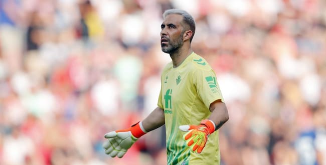 Claudio Bravo entra en la nómina para el duelo entre Betis y Real Madrid