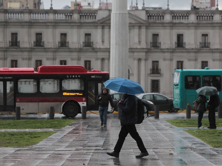 Lluvia en Santiago: revelan el “período clave” en que volverían las precipitaciones a la Región Metropolitana