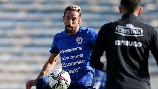 Mauricio Isla entregó su arenga para enfrentar a Ecuador: "Los rockeros están vivos hasta el final"