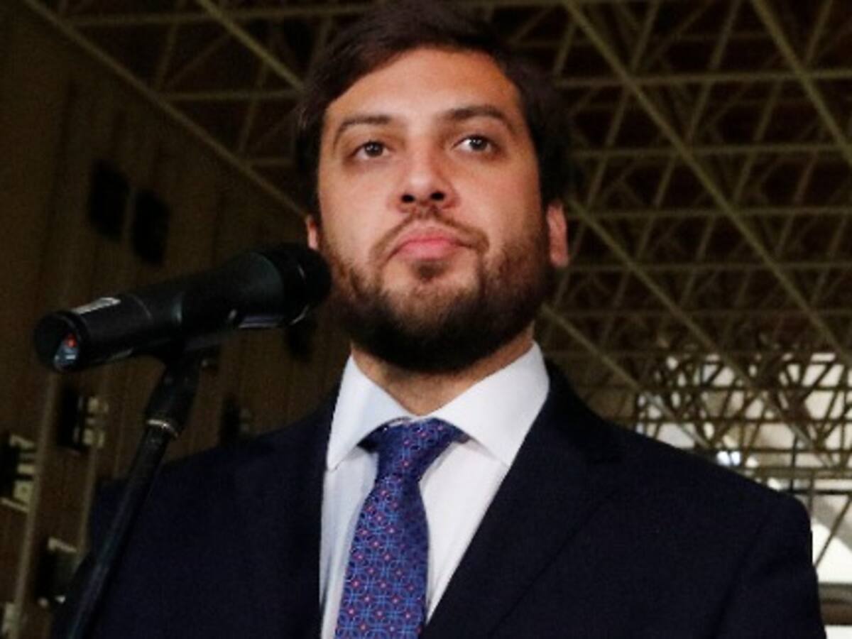 Presidente de la Cámara por dichos de Piñera: «No es momento de gallitos con el gobierno»