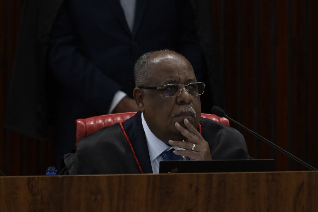 El Juez instructor Benedito Gonçalves del Tribunal Superior Electoral de Brasil