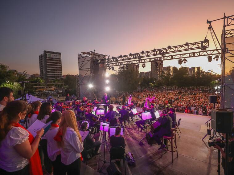 “Conciertos de Navidad en parques y plazas”