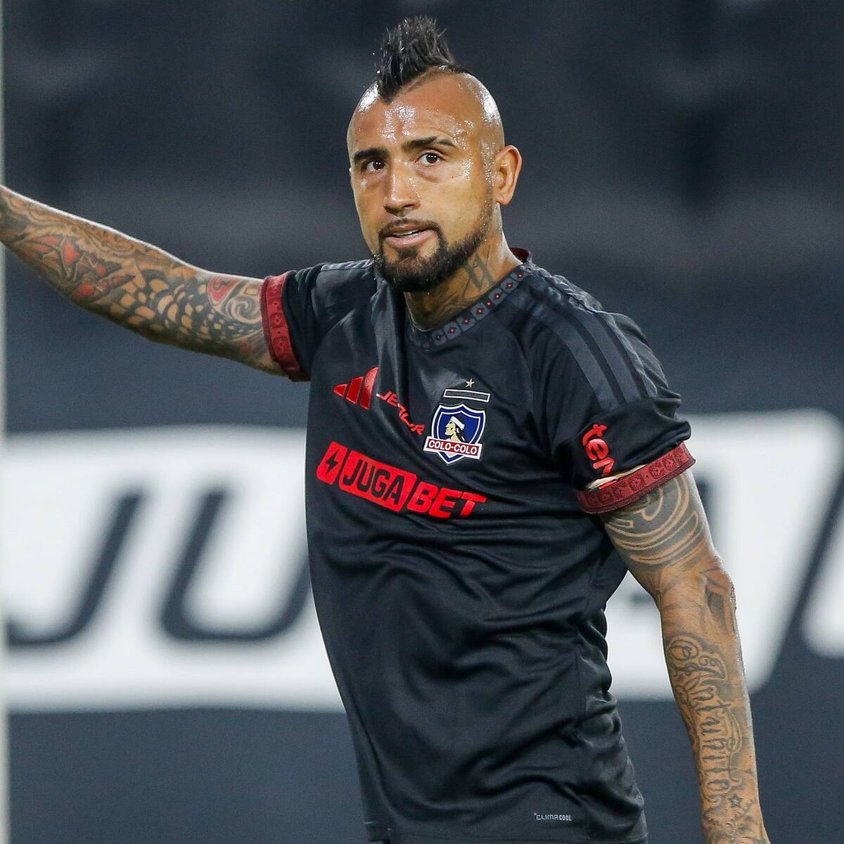 Arturo Vidal cambia de rol en Colo Colo