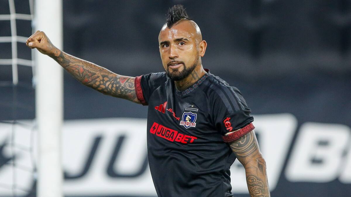 Arturo Vidal cambia de rol en Colo Colo