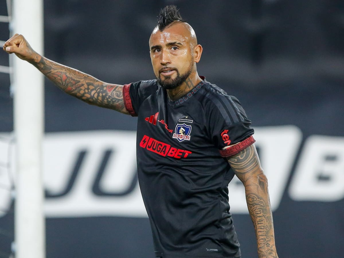 Arturo Vidal cambia de rol en Colo Colo