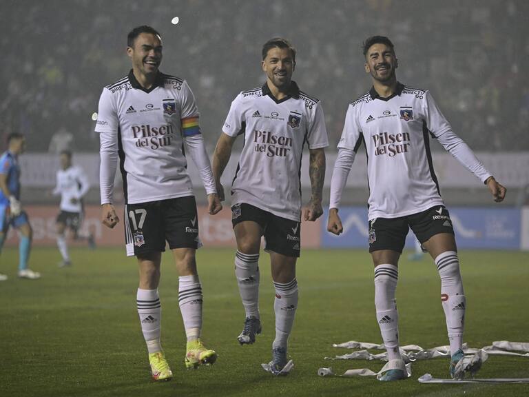 Colo Colo golea a Temuco y avanza a octavos de final de Copa Chile