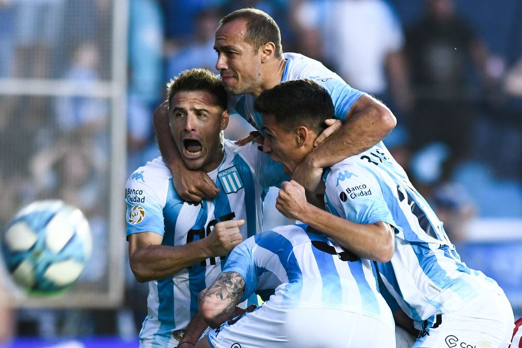 Marcelo Díaz festeja con Racing Club