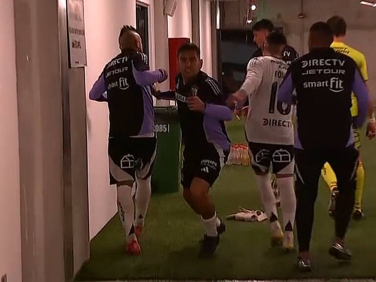 Arturo Vidal y Fernando De Paul continuaron peleando tras el empate en Iquique | Captura de pantalla