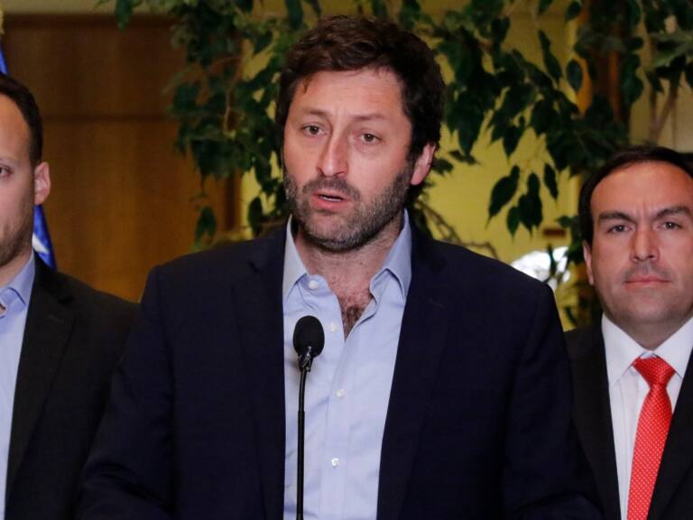 Indultos: UDI presentará oficio contra el Gobierno por informes negativos de Gendarmería