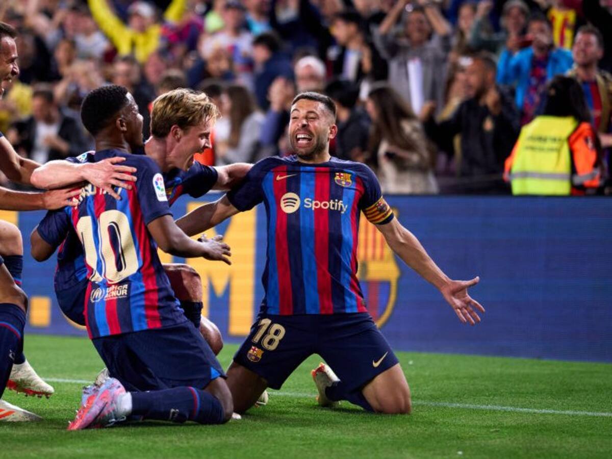 Barcelona dio un nuevo paso al título de Liga tras angustiante victoria sobre el Osasuna